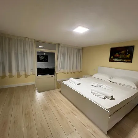Anxhelo's Apartment Tirana