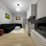 Anxhelo's Lejlighed *